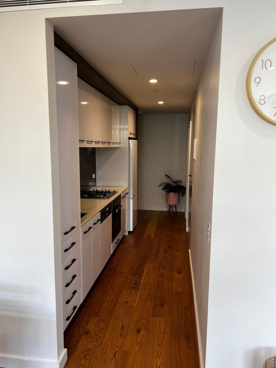Kitchen or kitchenette, oven, stove