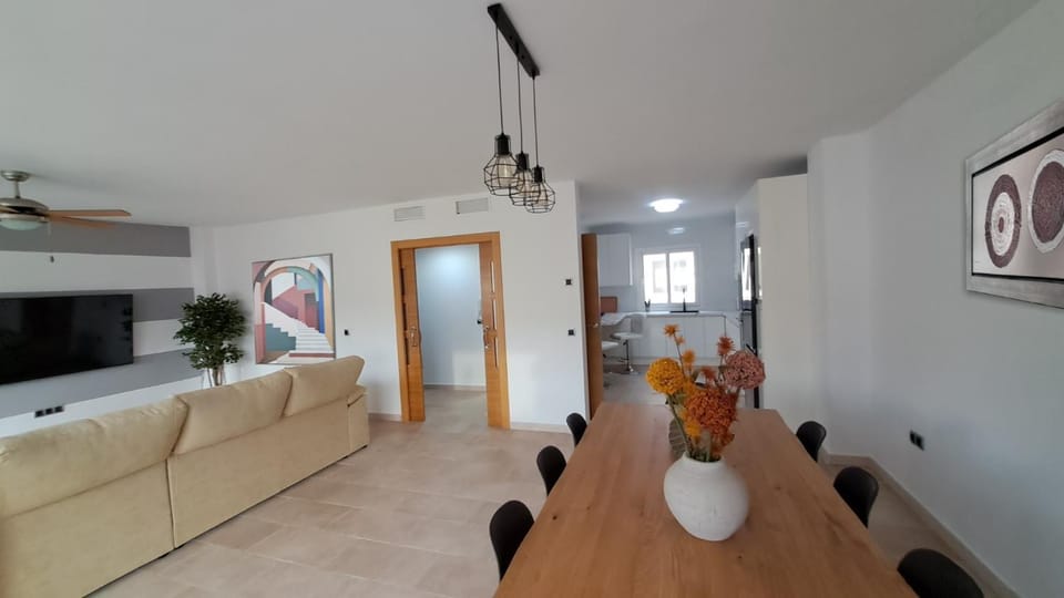 Communal lounge/ TV room, TV and multimedia, Living room, Seating area, Dining area, Evening entertainment