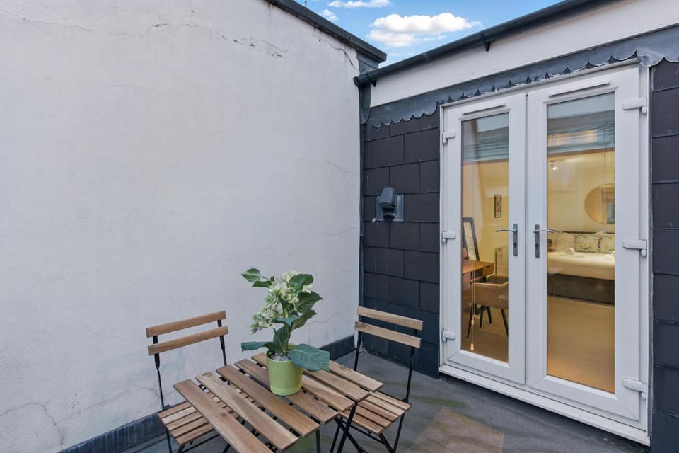 Patio, Balcony/Terrace