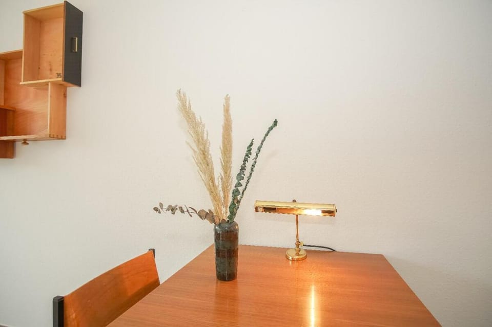 Central Studio Apartment with free BaselCard - Dali Apartment in Basel