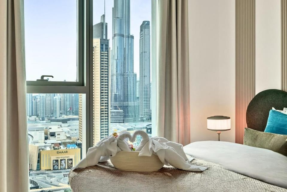 Vibrant Luxe Burj Khalifa Views-Dubai Mall Access by Maxx Value Homes Apartment in Dubai