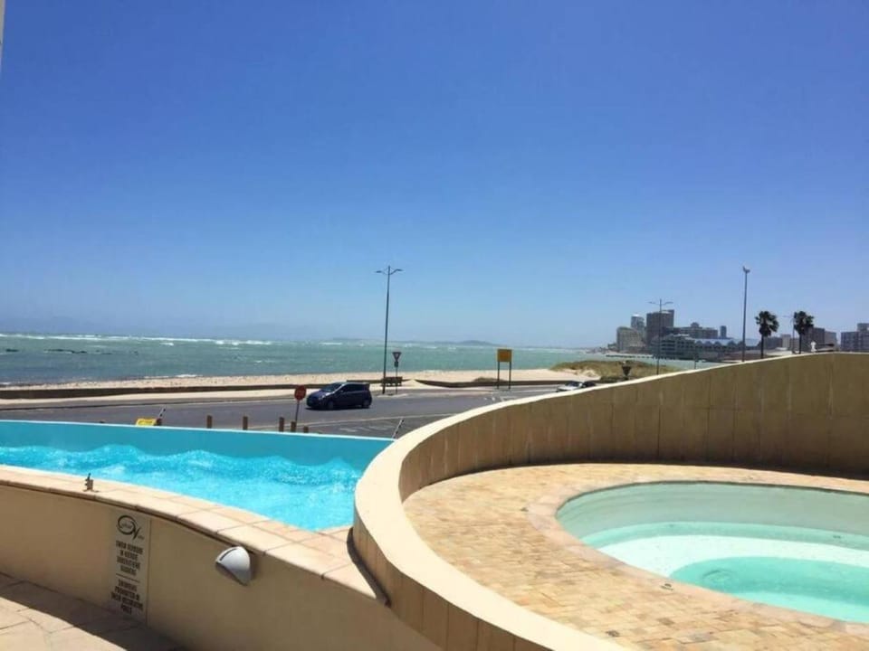Beach, Beach, Swimming pool