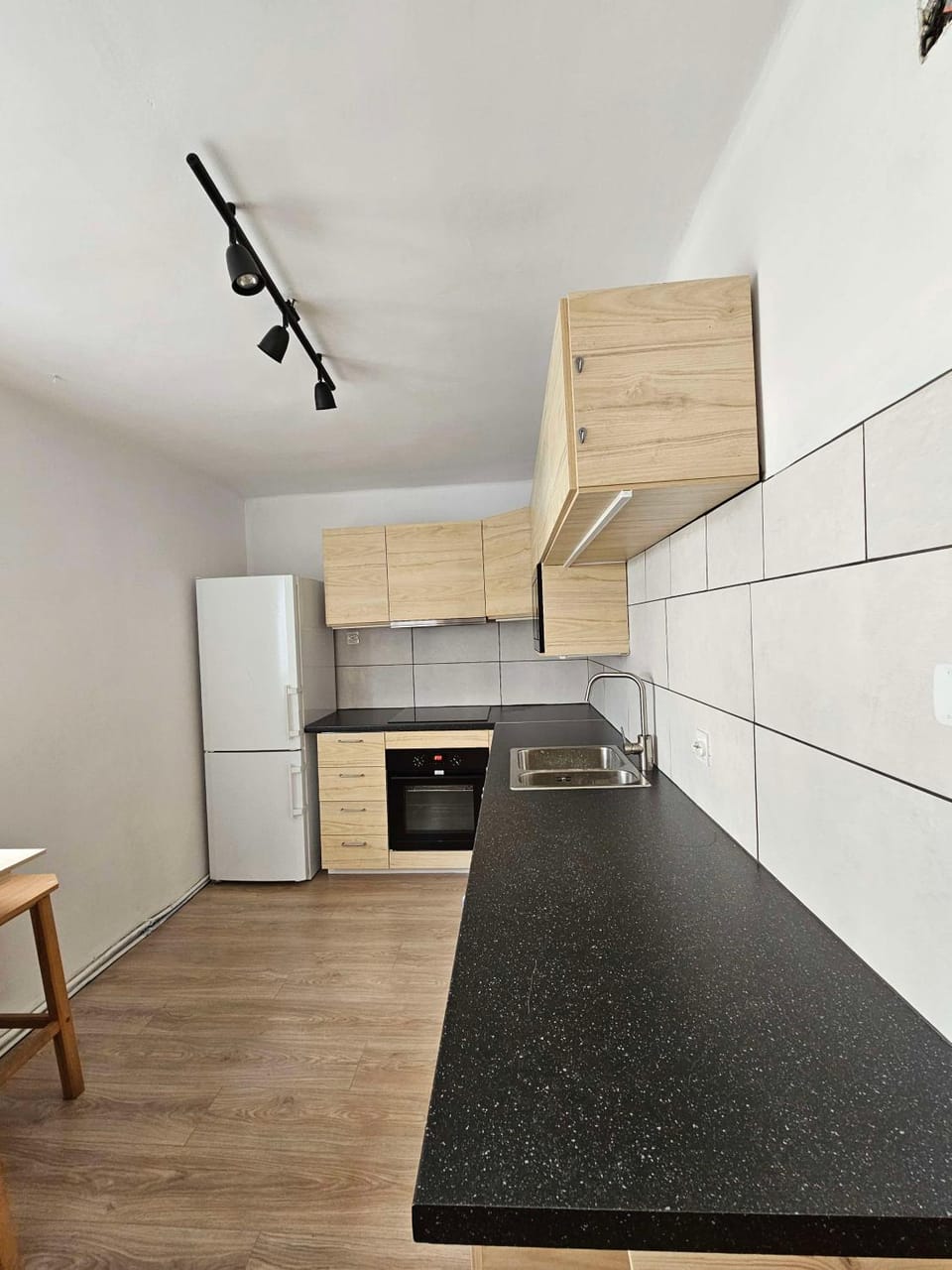 Kitchen or kitchenette, oven, stove