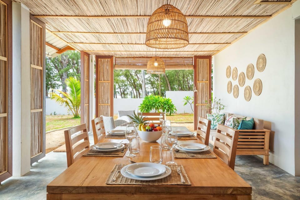Ti'Ocean Guest House - Incredible Beachfront Retreat Apartment in Rivière du Rempart District, Mauritius