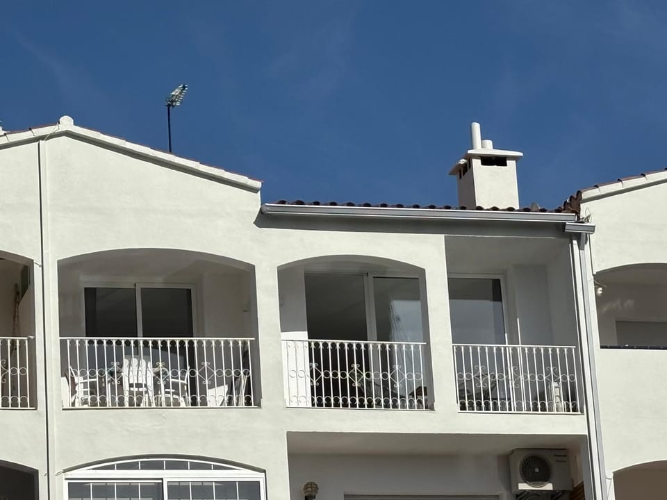 Property building, Balcony/Terrace