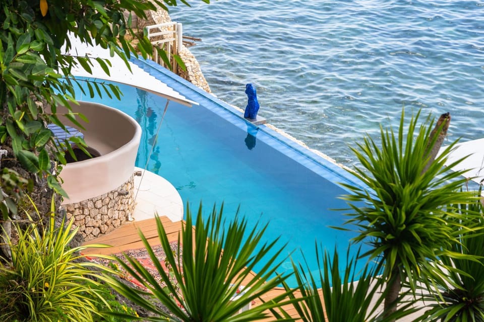 Hunahuna Resort Hotel in Central Visayas