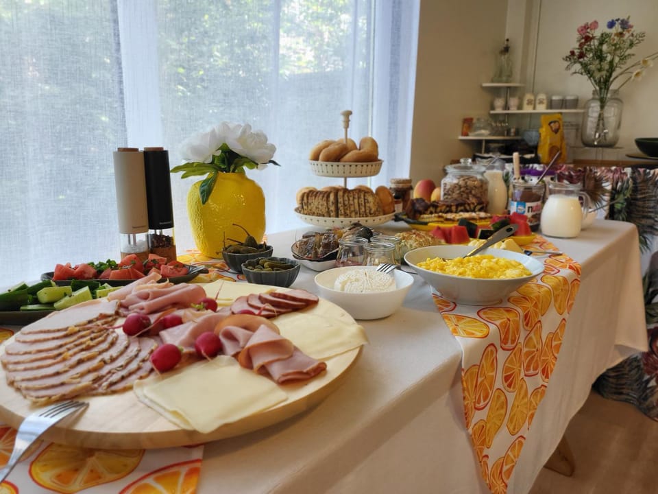 Food and drinks, Food, Breakfast, Buffet breakfast