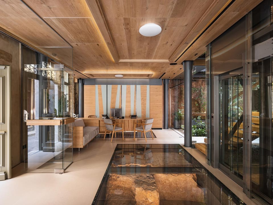 Property building, Lobby or reception, Decorative detail