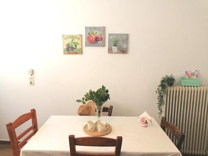 Granny's House House in Icaria