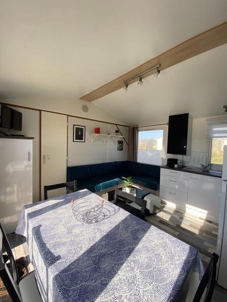 Mobilhom 143 Campground/ 
RV Resort in Normandy