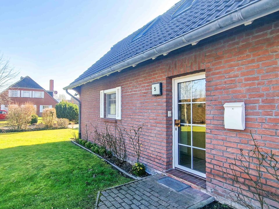 Property building, Day, Garden view