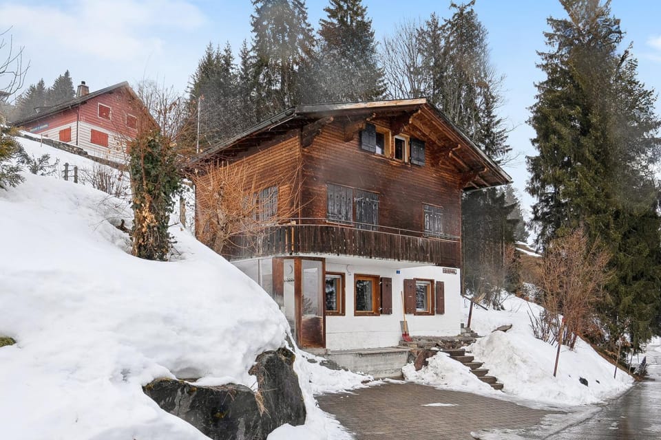 Property building, Natural landscape, Winter
