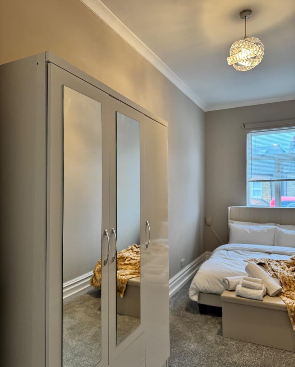 Bed, Photo of the whole room, Bedroom, towels, wardrobe
