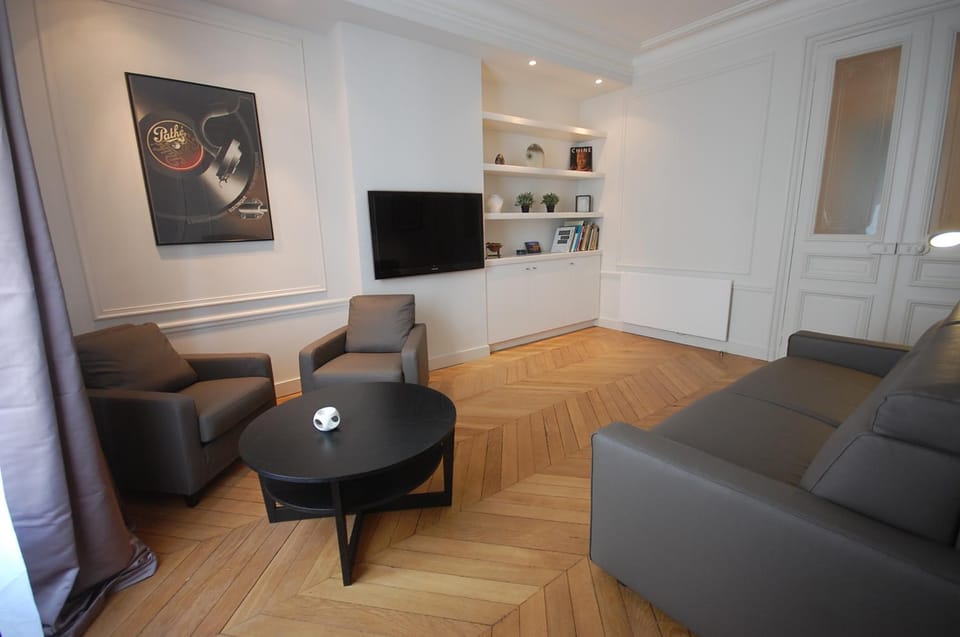 2 chambres St Germain des Prés Apartment in Paris