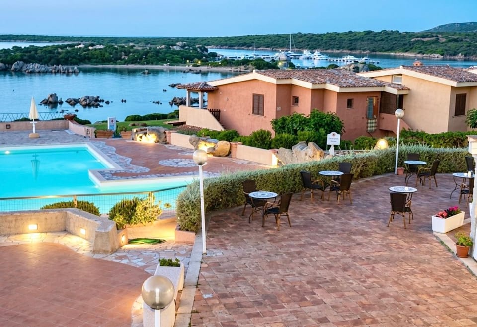 Property building, Swimming pool