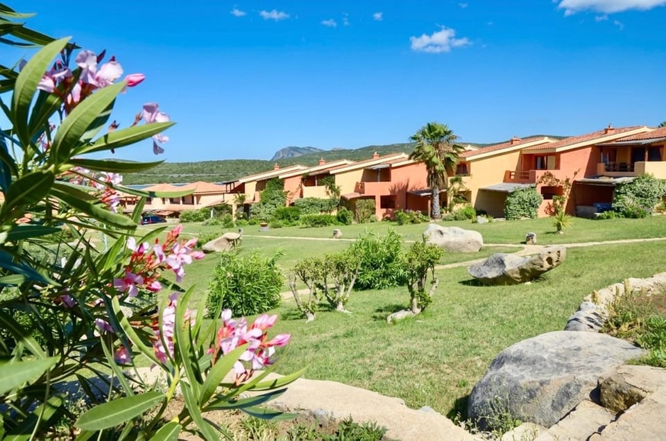 Property building, Garden