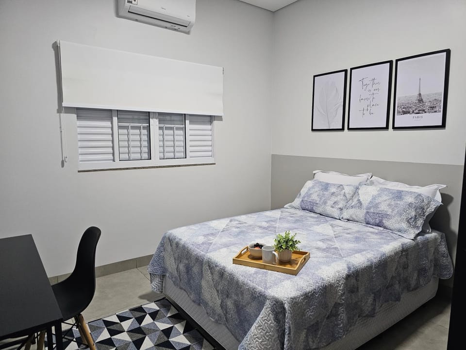 Bed, Bedroom, air conditioner