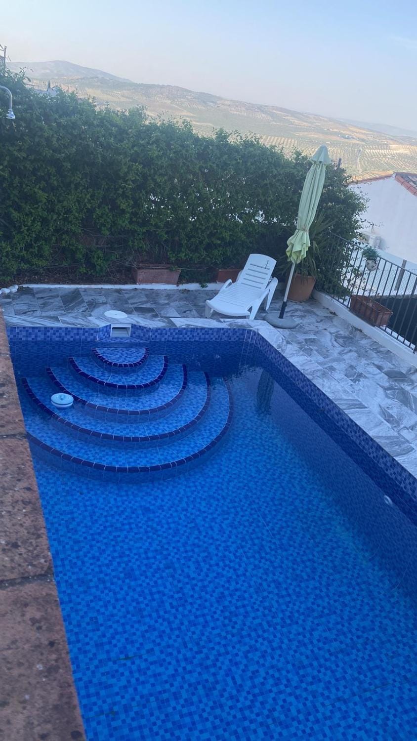 Pool view, Swimming pool, sunbed