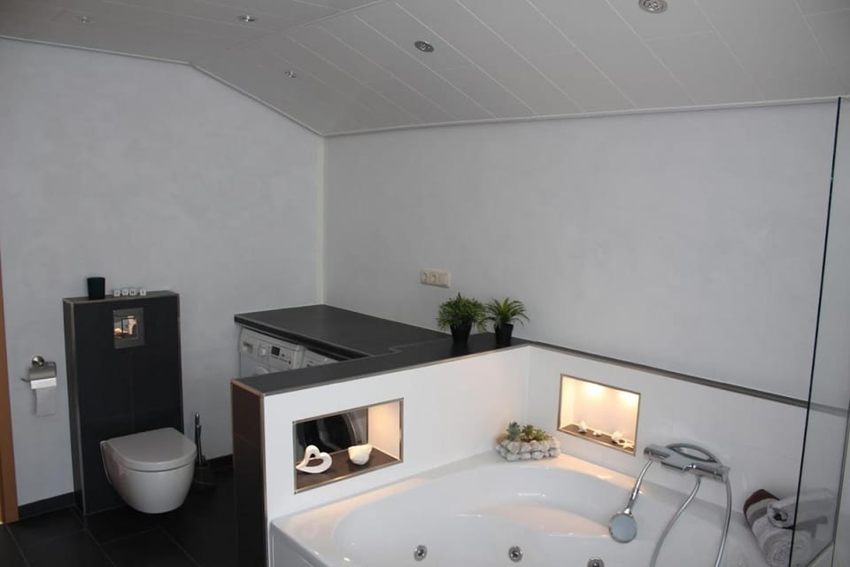 Bathroom, Bath