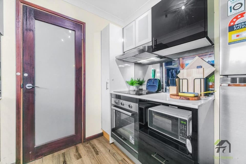 Located in Cranebrook, 3 bedrooms, relaxing home House in Sydney