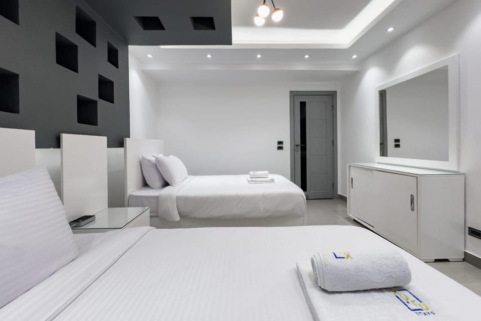 The Bold & Bright 3BDR Apt 15 Min To Airport Apartment in Cairo Governorate