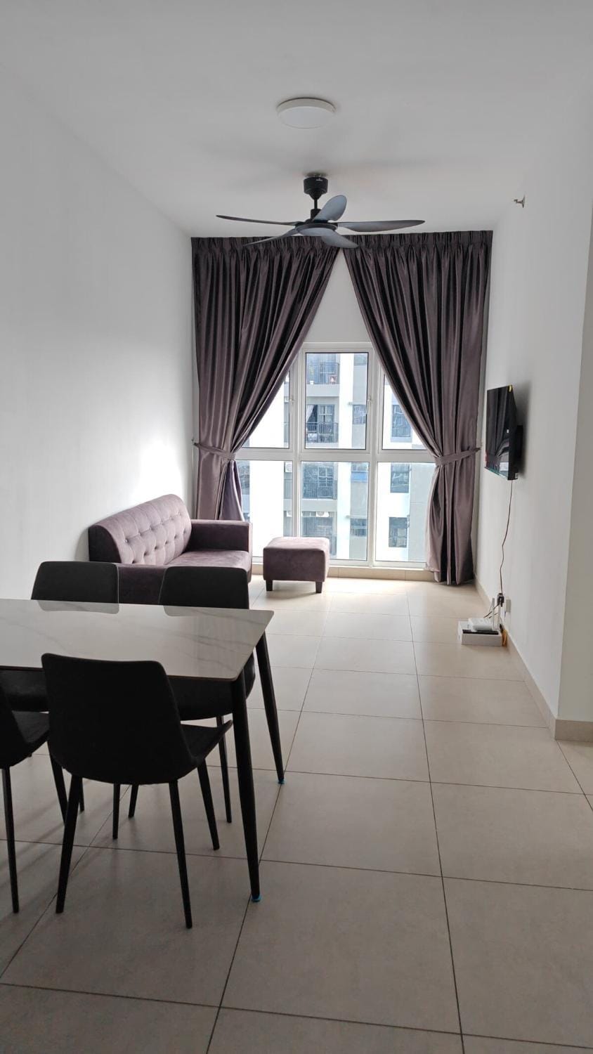 Amna Lovely Vacation House Fast Wifi 3 Aircond And Netflix Apartment in Negeri Sembilan, Malaysia