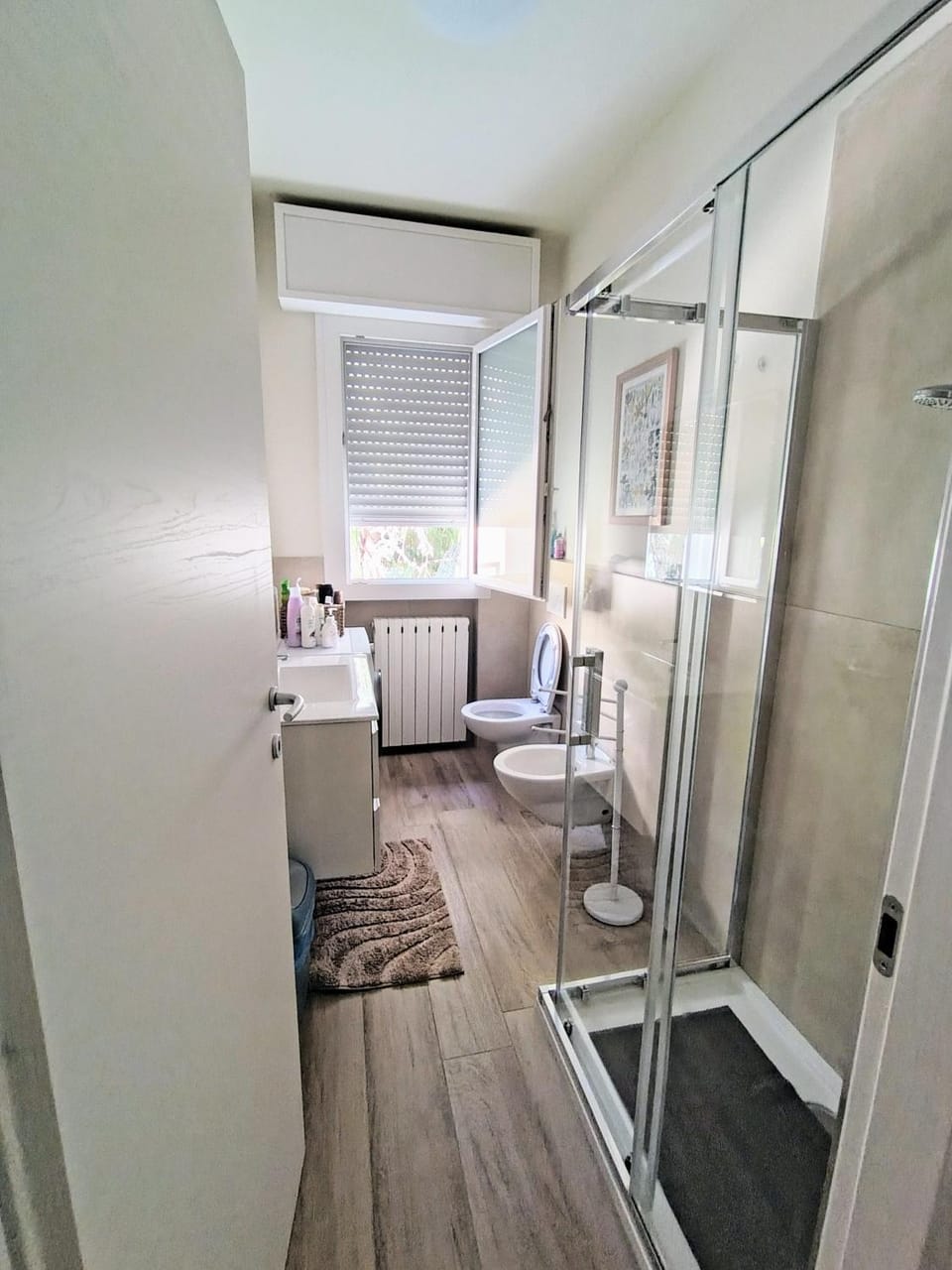 REGINA GARDESANA Lakeshore Apartment in Garda