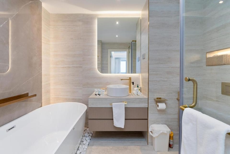 King 2 Bedroom Jumeirah Beach & Dubai Eye Views Apartment in Dubai