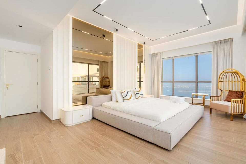 King 2 Bedroom Jumeirah Beach & Dubai Eye Views Apartment in Dubai