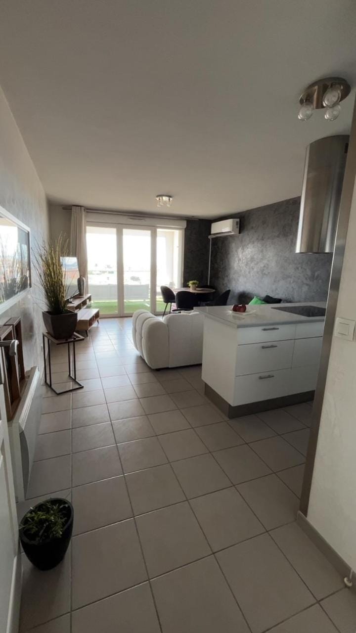 Appartement standing tout confort vue mer Apartment in Marseille