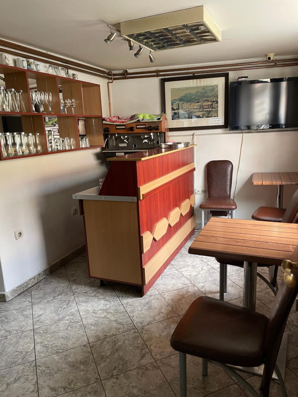 TV and multimedia, Lounge or bar, Lounge or bar, Seating area, Dining area, minibar