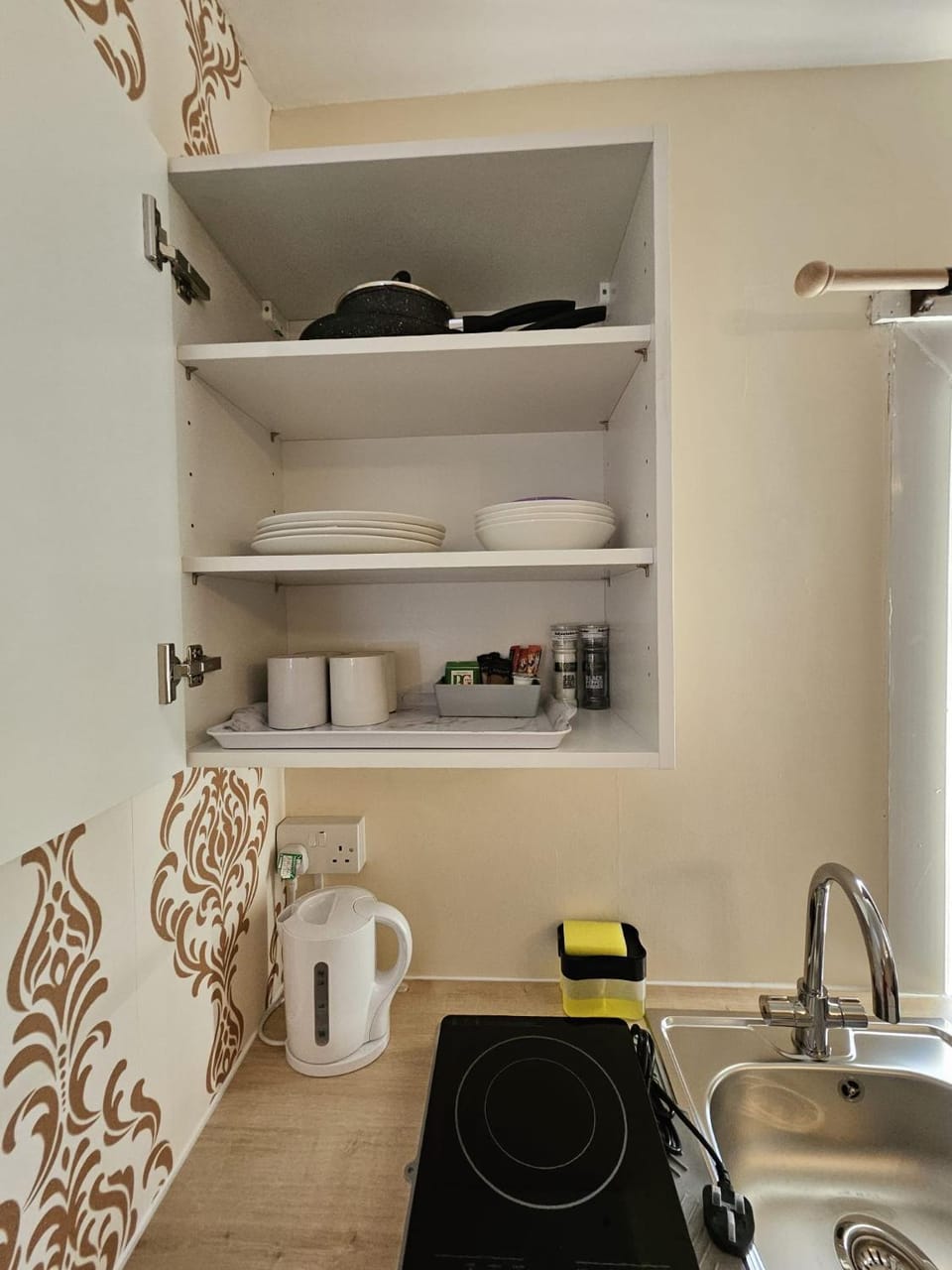 Coffee/tea facilities