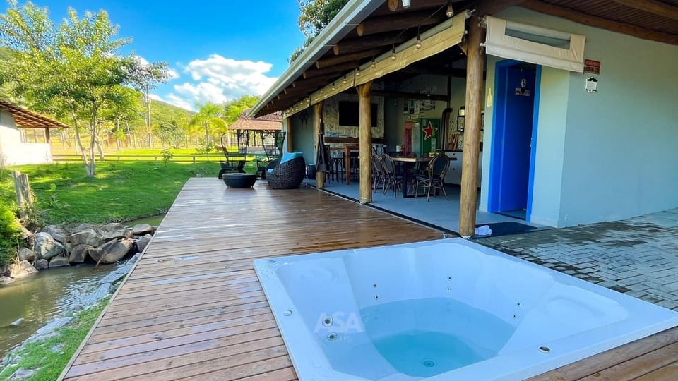 Hot Tub, Seating area, Area and facilities