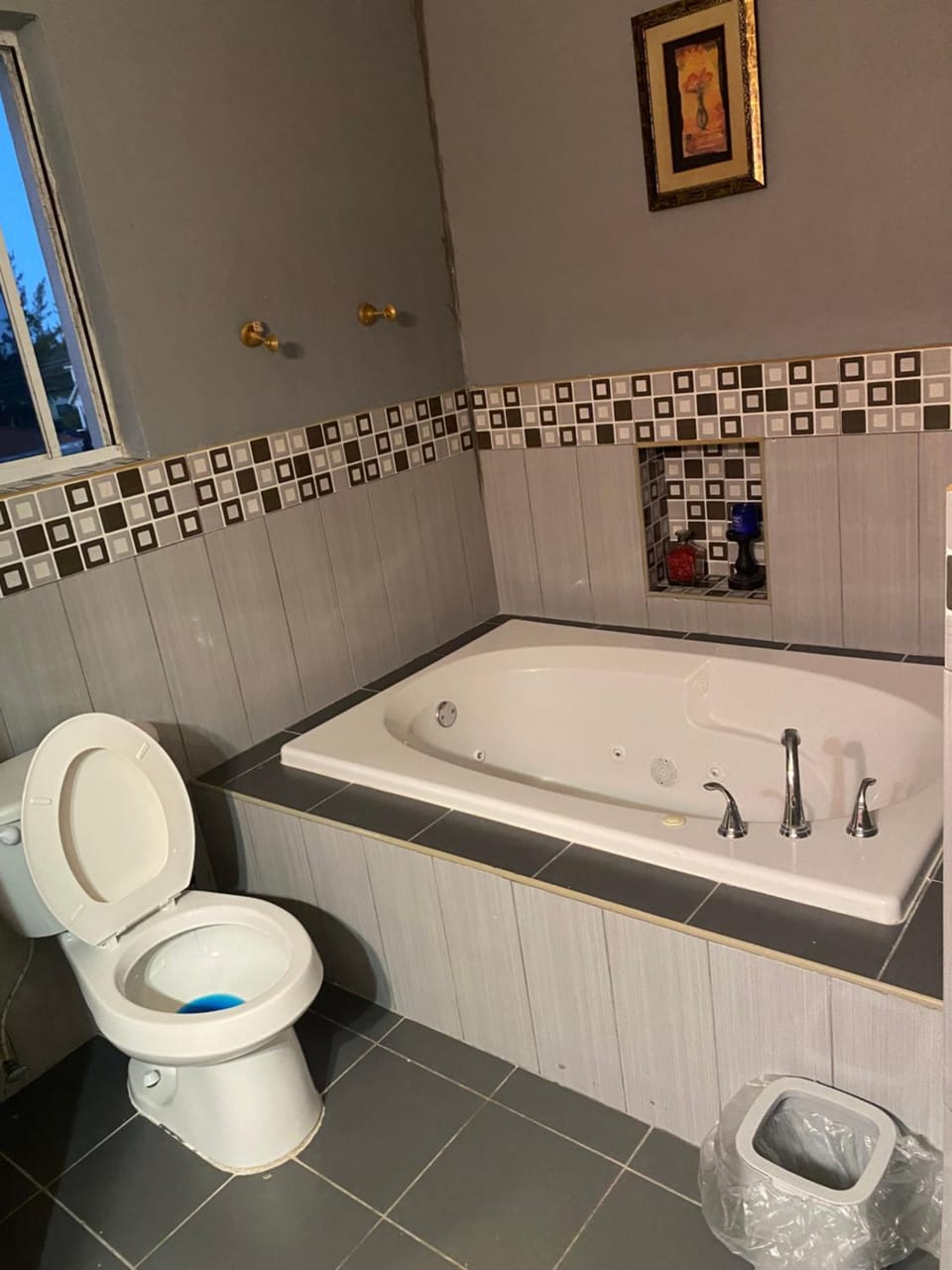 Mount Thompson Apartment in Nassau