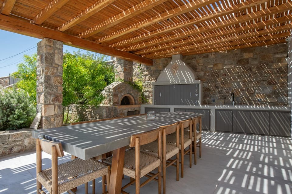 Day, BBQ facilities, Dining area