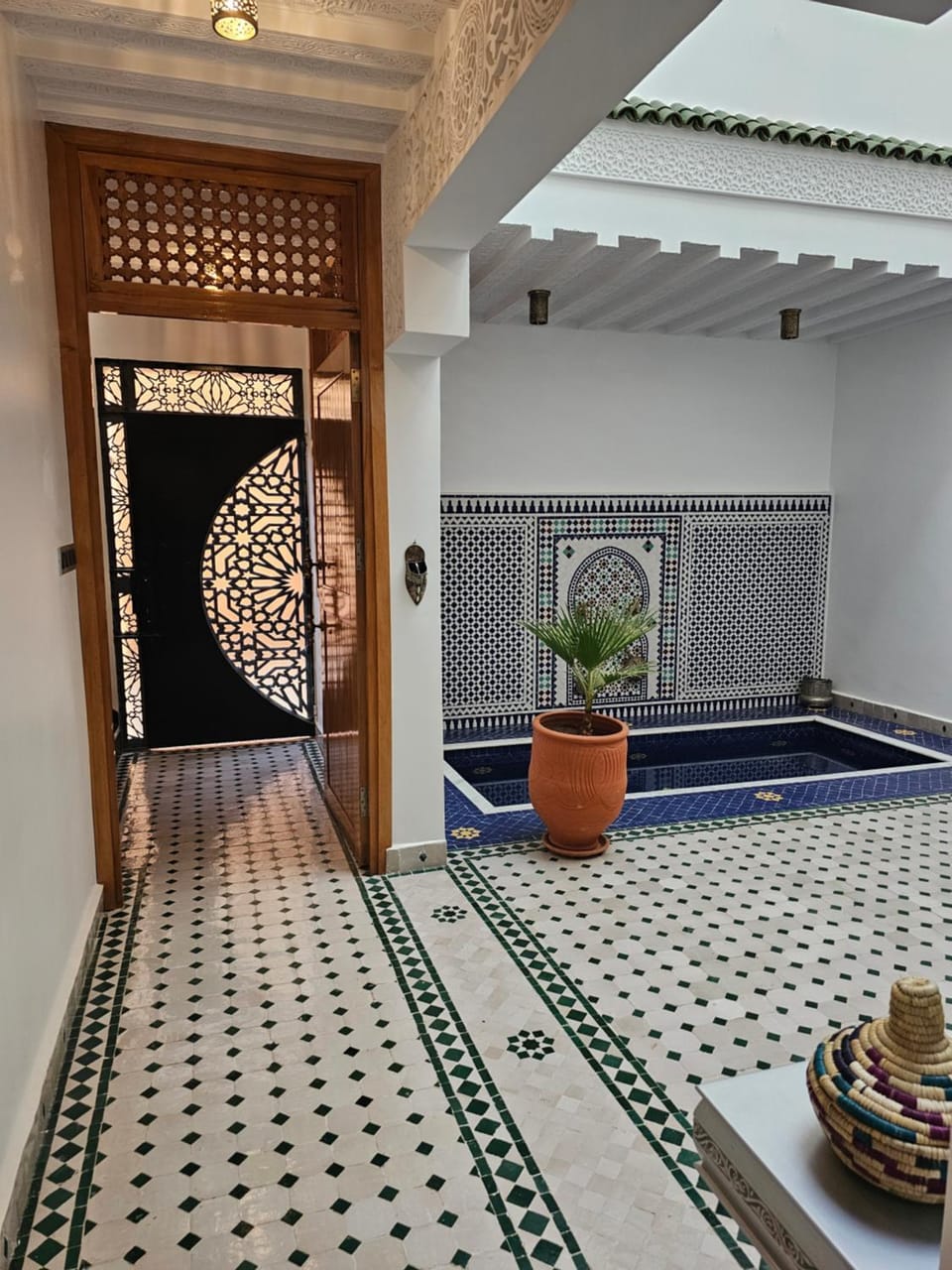 Riad Dar Aba - Clim, Wifi et Terrasse à 5min de la médina Villa in Morocco