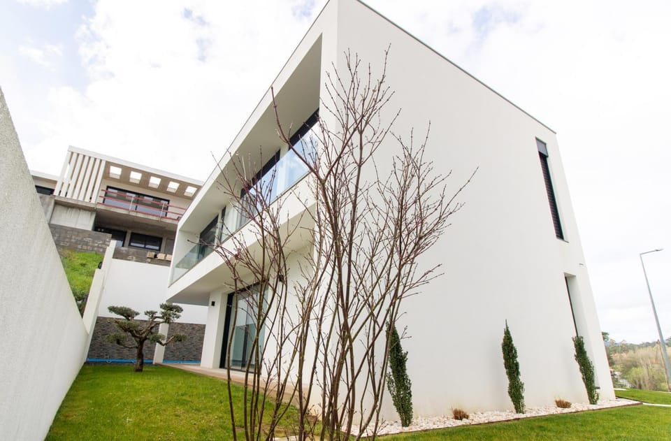 Property building, Spring, Day, Garden, Garden view