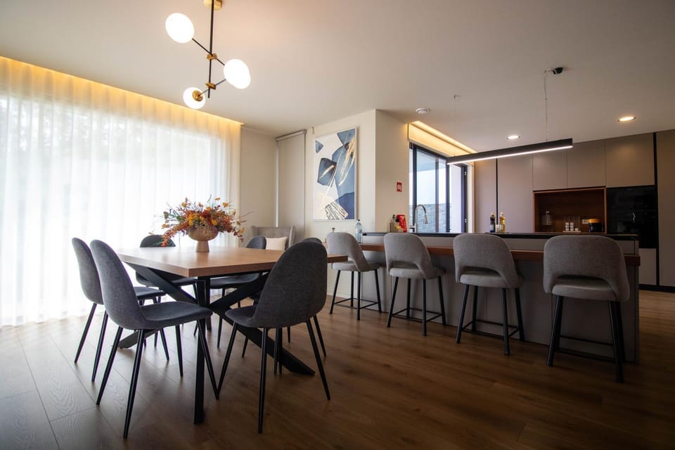 Kitchen or kitchenette, Living room, Dining area