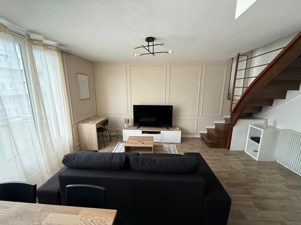 Le Green -5p-2 rooms- Free parking -Clim mobile Apartment in Grenoble