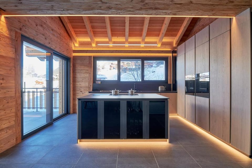 New high standing chalet Chalet in Canton of Valais