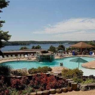 Fairway To Heaven At Four Season 2bed2bath Condo House in Lake of the Ozarks