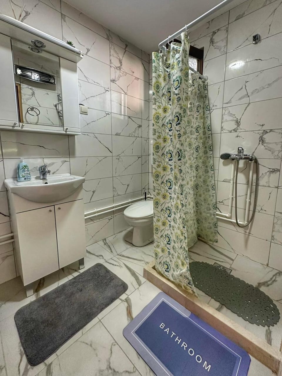 Shower, Toilet, Bathroom