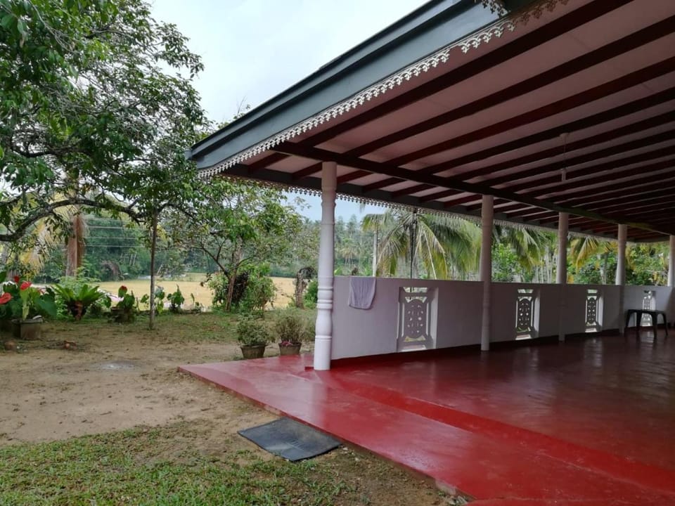 The Silent Nest - Guest House Apartment in Kamburugamuwa