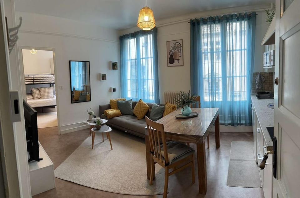 Bright and renovated 2-room apartment, Center Apartment in Grand Est