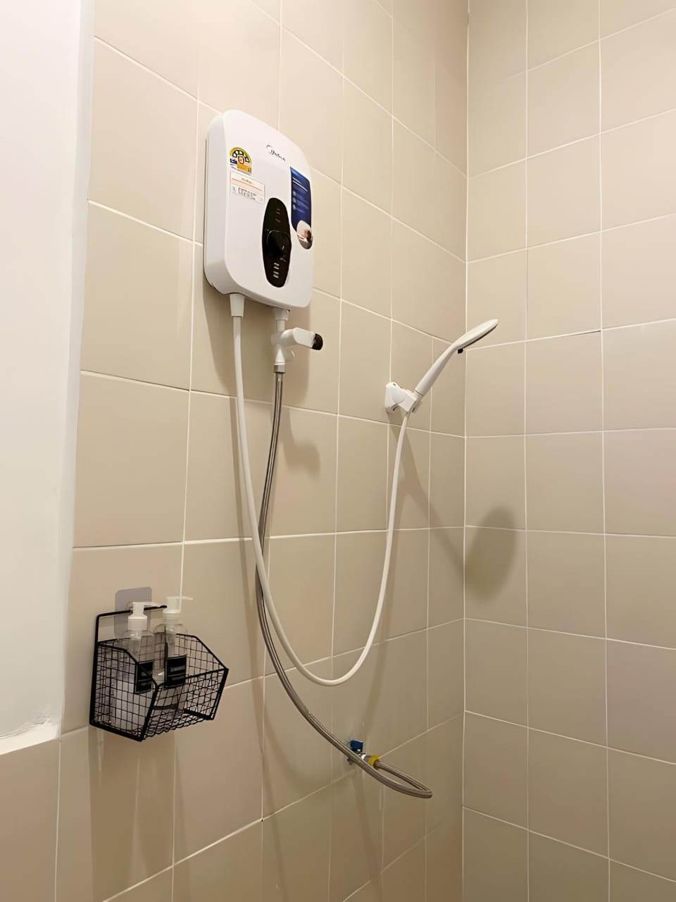 Shower, Bathroom, heating