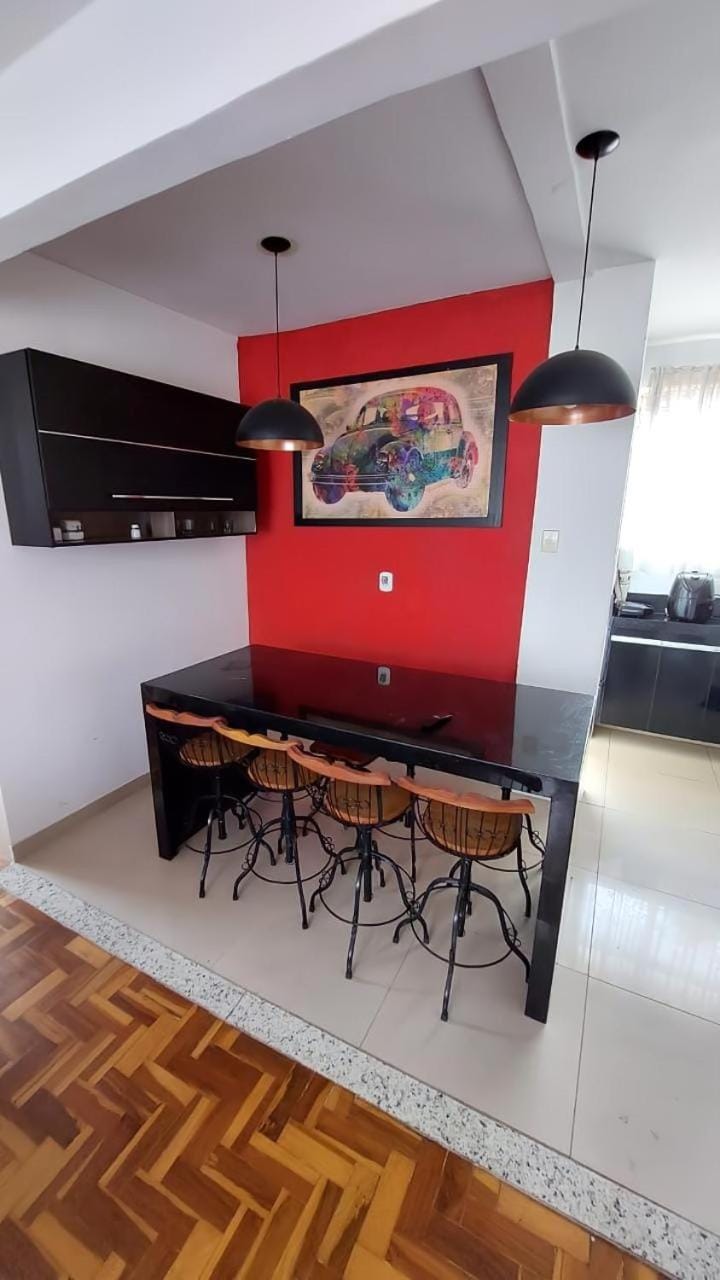 Apartmento inteiro mobiliado acomoda até 6 próximo ao Hotel Ouro Minas Apartment in Belo Horizonte