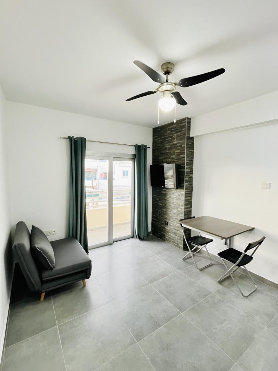 TV and multimedia, Living room, Dining area