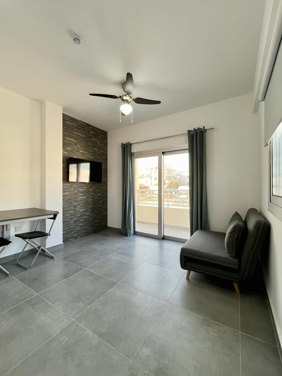 TV and multimedia, Living room, Dining area