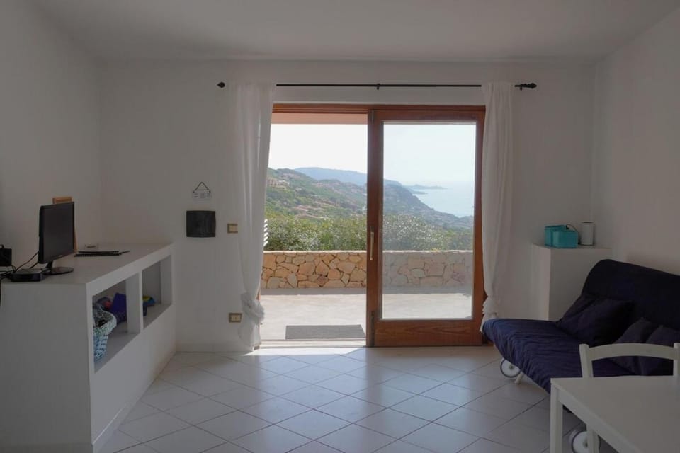 TV and multimedia, Balcony/Terrace, Living room