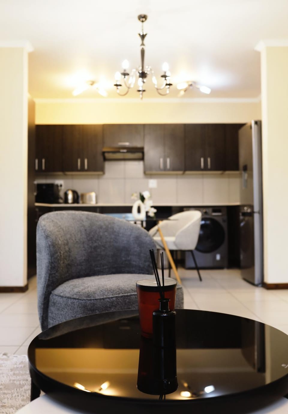 Self Checkin -Cozy & Stylish 2-Bedroom Apartment in Jackal Creek Apartment in Roodepoort